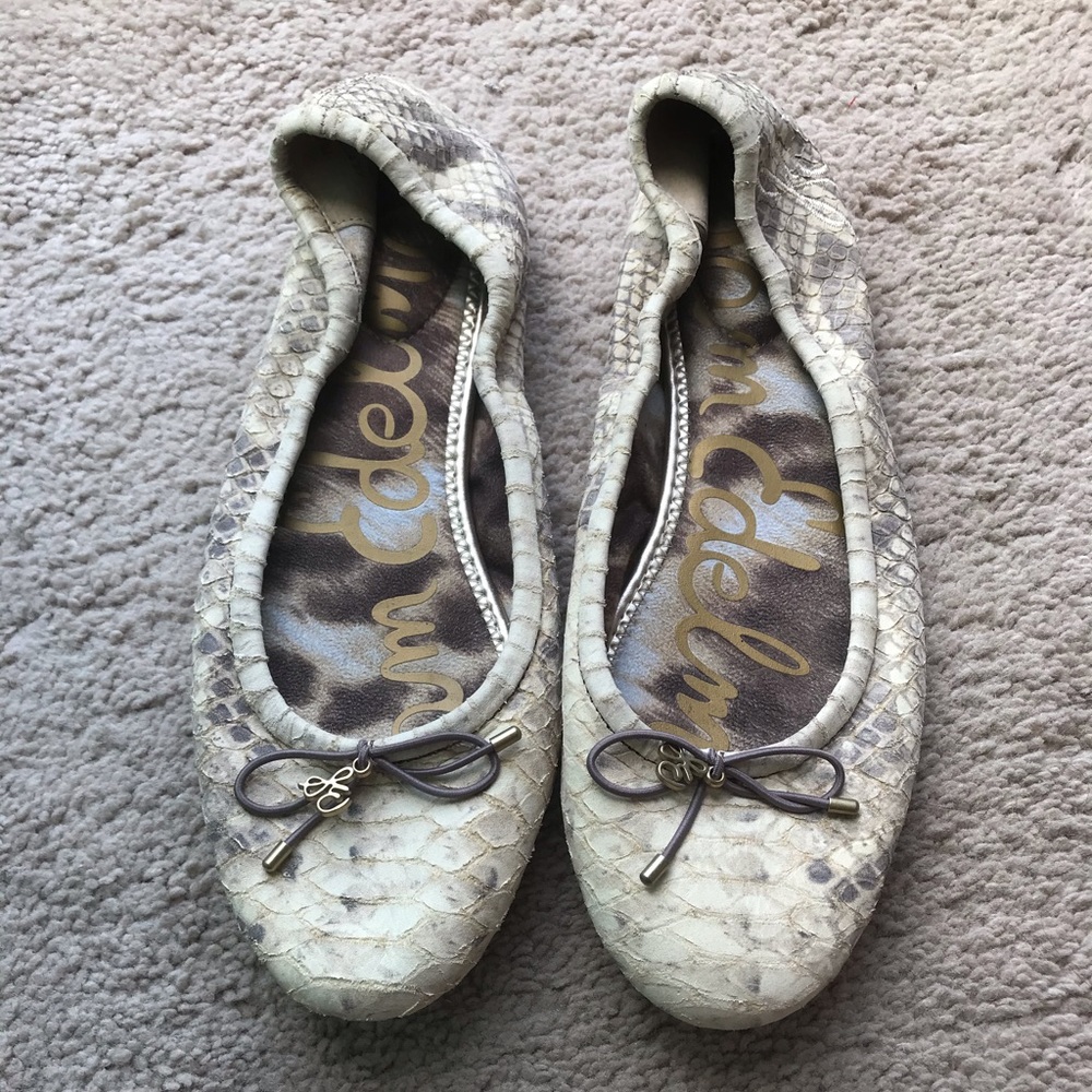 Ballet flats